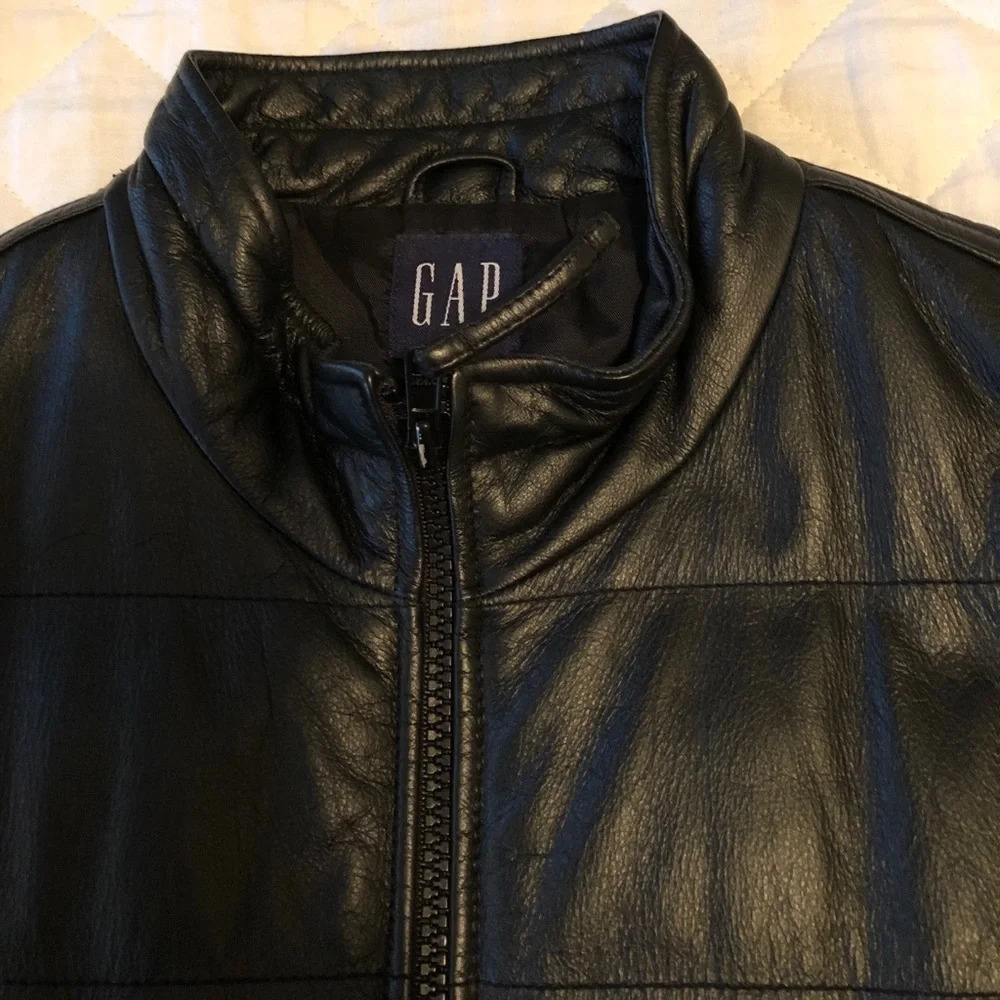 •GAP• Vintage Quilted genuine Leather Vest, Medium, EUC - Picture 8 of 8